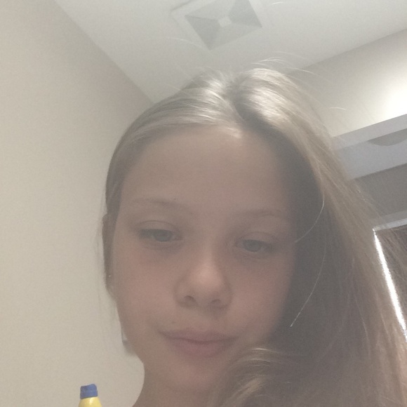 Meet your Posher, Peyton - Picture 1 of 4